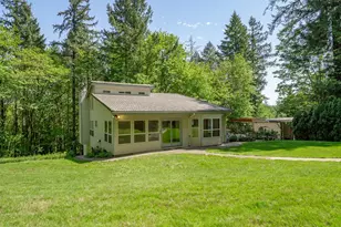 27701 SW Strawberry Hill Dr, Hillsboro, OR 97123 - Photo 39
