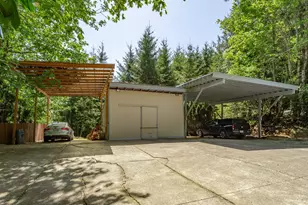 27701 SW Strawberry Hill Dr, Hillsboro, OR 97123 - Photo 45