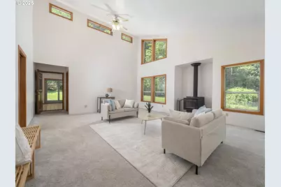 27701 SW Strawberry Hill Dr, Hillsboro, OR 97123 - Photo 23