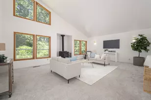 27701 SW Strawberry Hill Dr, Hillsboro, OR 97123 - Photo 21