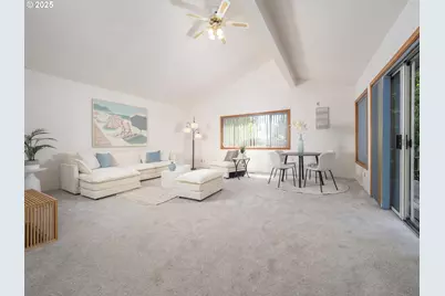 27701 SW Strawberry Hill Dr, Hillsboro, OR 97123 - Photo 13