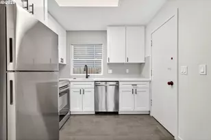 2938 SE Washington St, Portland, OR 97214 - Photo 27