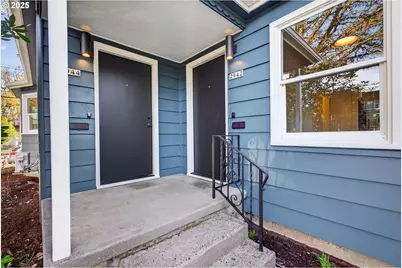 2938 SE Washington St, Portland, OR 97214 - Photo 9