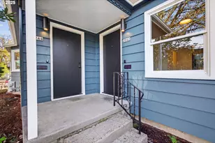 2938 SE Washington St, Portland, OR 97214 - Photo 9