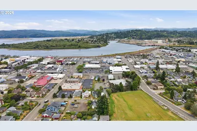 567 S 6th St, Coos Bay, OR 97420 - Photo 45