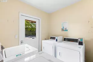 7538 SW Barnes Rd, Portland, OR 97225 - Photo 35