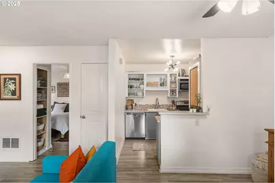 7538 SW Barnes Rd #H, Portland, OR 97225 - Photo 11