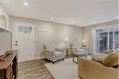 13275 Daiquiri Lake NE Dr, Aurora, OR 97002 - Photo 5