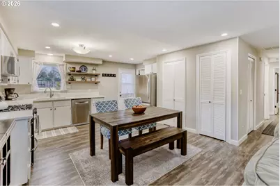 13275 Daiquiri Lake NE Dr, Aurora, OR 97002 - Photo 9