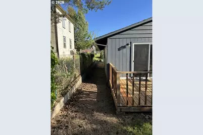 1125 Maple St, Myrtle Point, OR 97458 - Photo 39