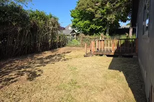 1125 Maple St, Myrtle Point, OR 97458 - Photo 3