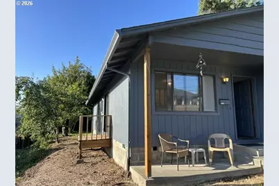 1125 Maple St, Myrtle Point, OR 97458 - Photo 3
