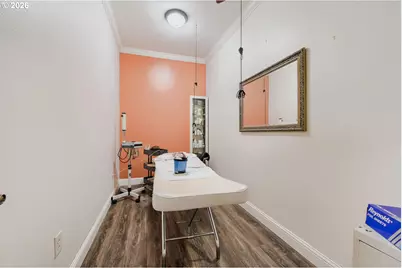 323 W Powell Blvd, Gresham, OR 97030 - Photo 17