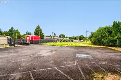 323 W Powell Blvd, Gresham, OR 97030 - Photo 27