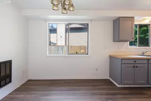 6025 SW Cherryhill Dr, Beaverton, OR 97008 - Photo 27