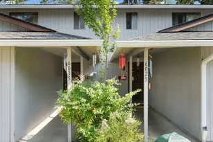 6025 SW Cherryhill Dr, Beaverton, OR 97008 - Photo 3