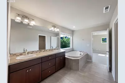7074 NW 168th Ave, Portland, OR 97229 - Photo 7
