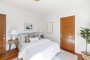 641 NE Holland St, Portland, OR 97211 - Photo 21
