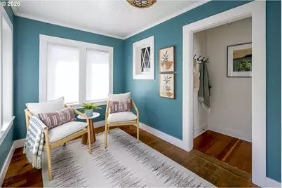 641 NE Holland St, Portland, OR 97211 - Photo 5