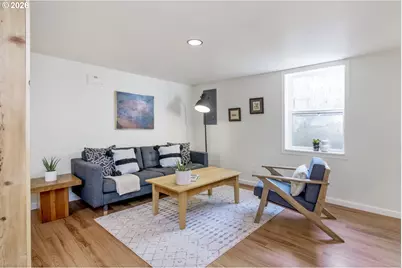 641 NE Holland St, Portland, OR 97211 - Photo 33
