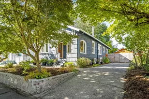 641 NE Holland St, Portland, OR 97211 - Photo 1
