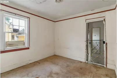1782 Capitol St, Salem, OR 97301 - Photo 17