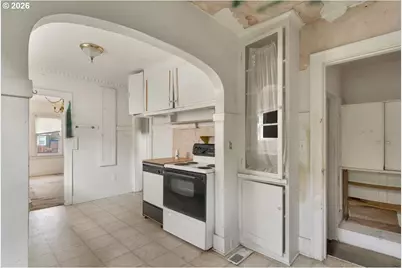 1782 Capitol St, Salem, OR 97301 - Photo 13
