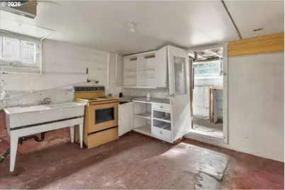 1782 Capitol St, Salem, OR 97301 - Photo 29