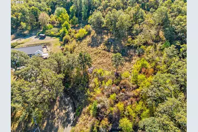 498 SE Dos Gatos Ct, Roseburg, OR 97470 - Photo 19