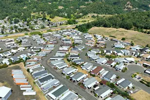 623 Shadow Ranch Ln, Roseburg, OR 97470 - Photo 31