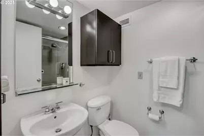 255 SW Harrison St #14D, Portland, OR 97201 - Photo 17