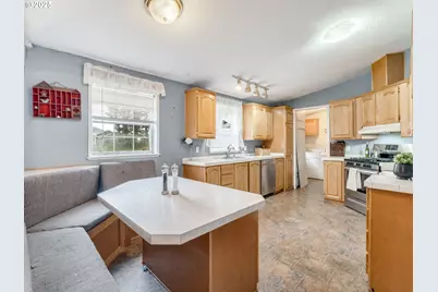 121 Rosenbach Ln, Carson, WA 98610 - Photo 11