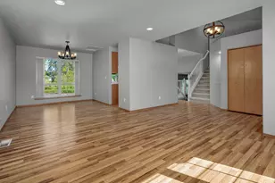 2082 NE 2nd Ave, Hillsboro, OR 97124 - Photo 5