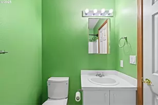 14134 E Burnside St, Portland, OR 97233 - Photo 19