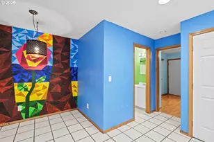 14134 E Burnside St, Portland, OR 97233 - Photo 13