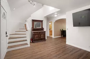 620 S 67th St, Springfield, OR 97478 - Photo 7