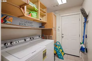620 S 67th St, Springfield, OR 97478 - Photo 13