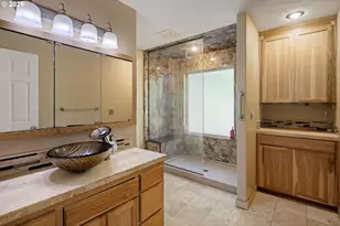620 S 67th St, Springfield, OR 97478 - Photo 17