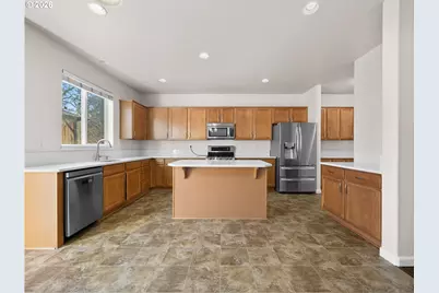 15046 SE Marian St, Milwaukie, OR 97267 - Photo 9