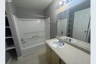 737 NE 99th Ave #24, Portland, OR 97220 - Photo 9