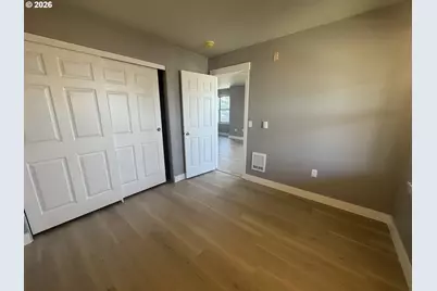 737 NE 99th Ave #24, Portland, OR 97220 - Photo 11