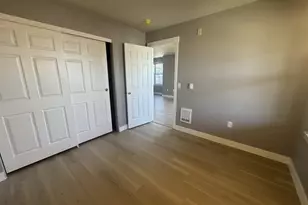 737 NE 99th Ave, Portland, OR 97220 - Photo 11