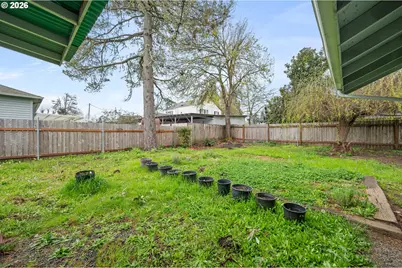 1107 S 7th St, Cottage Grove, OR 97424 - Photo 23