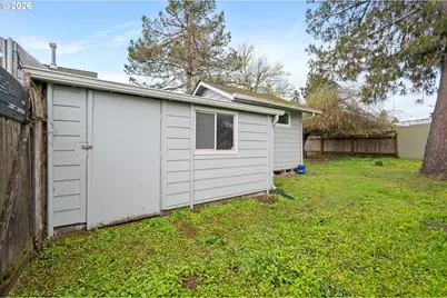 1107 S 7th St, Cottage Grove, OR 97424 - Photo 29