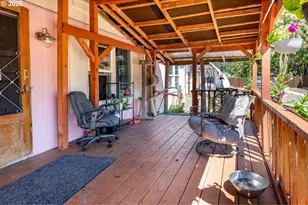 47507 School St, Oakridge, OR 97463 - Photo 11