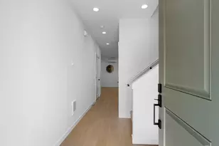 2171 NE 207th Pl, Fairview, OR 97024 - Photo 3