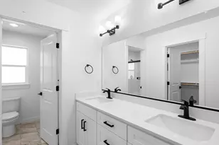 2171 NE 207th Pl, Fairview, OR 97024 - Photo 29