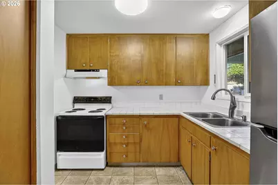 1620 Thompson Rd, Woodburn, OR 97071 - Photo 13