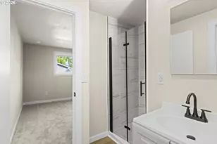 10249 N Tyler Ave, Portland, OR 97203 - Photo 19
