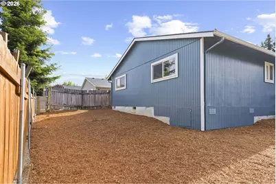 10249 N Tyler Ave, Portland, OR 97203 - Photo 31